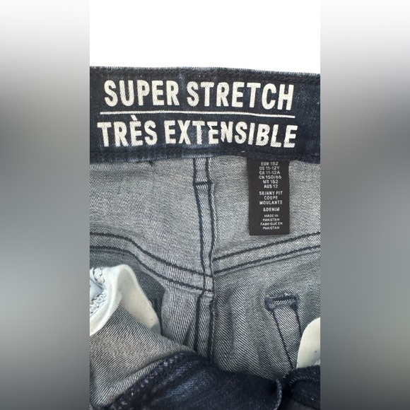 Slim Blue Jeans with Distressed Details - Picture 3 of 8